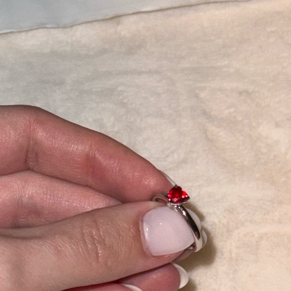 14k white gold Ruby Solitaire ring- heart cut natural ruby 
Ring size 5 1/4 - Picture 3 of 4